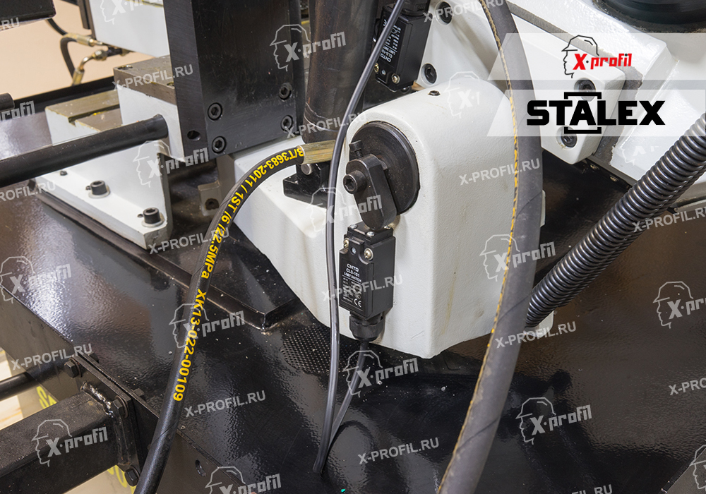 Ленточнопильный полуавтоматический станок с гидроразгрузкой Stalex SBS-250B фото товара
