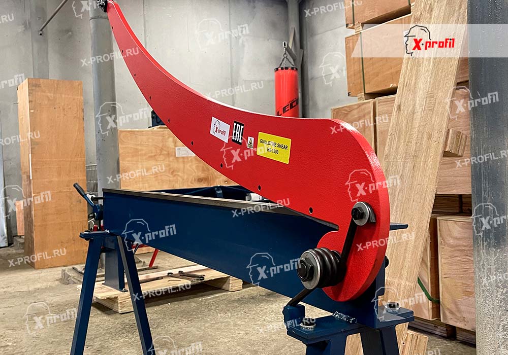 Изображение Гильотина сабельная X-Profil HS-1300